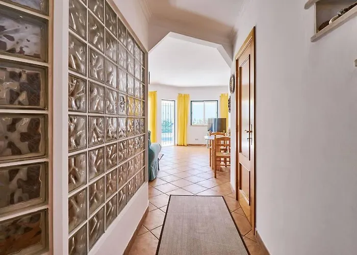 Дом отдыха Casa Felix Mit Pool Албуфейра